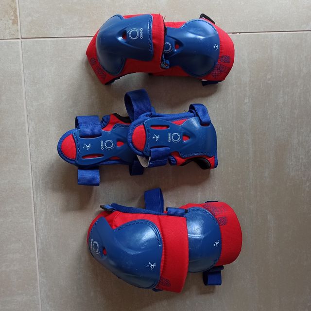 Patines T 35-38 + protecciones XS + mochila