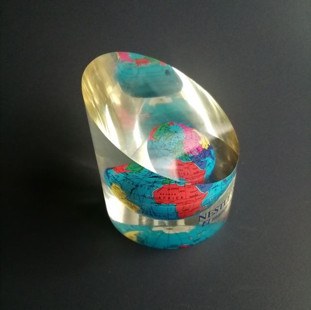 Pisapapeles metacrilato Nestlé años 80