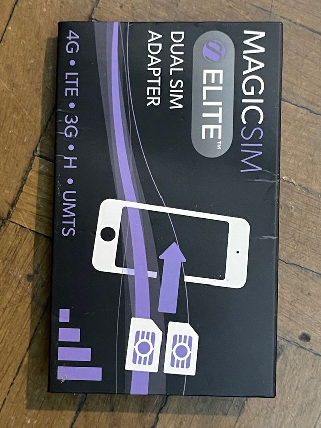 Adattatore telefonico su doppia scheda