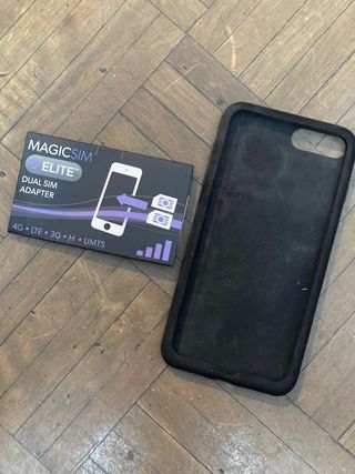 Adattatore telefonico su doppia scheda