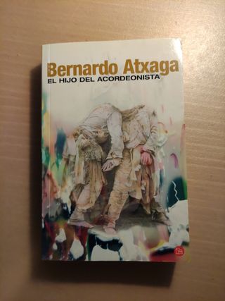 El hijo del acordeonista Bernardo Atxaga