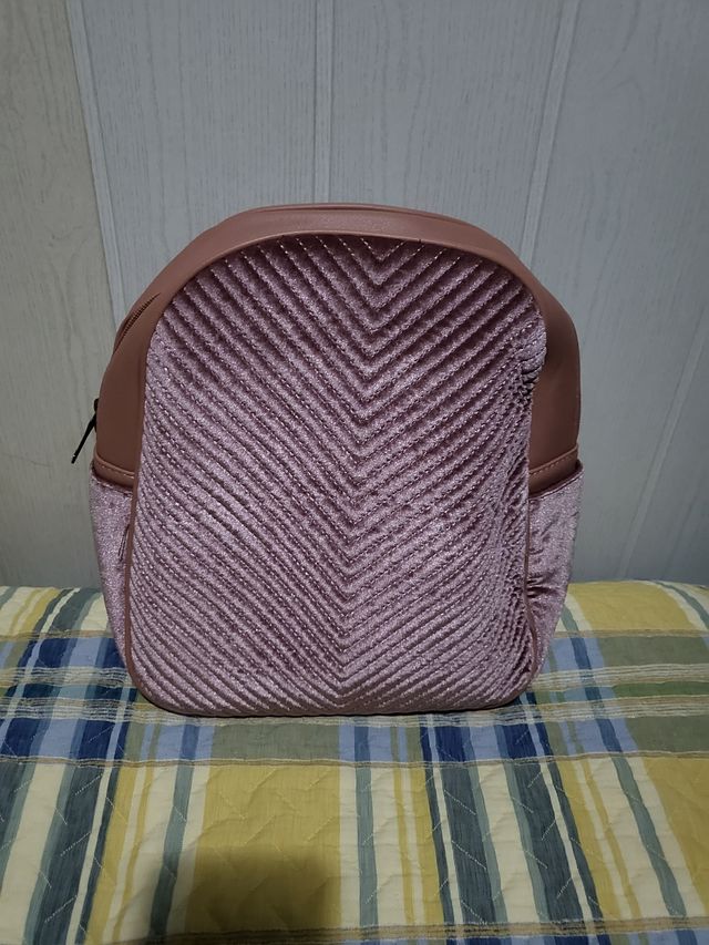 Mochila color rosa salmón