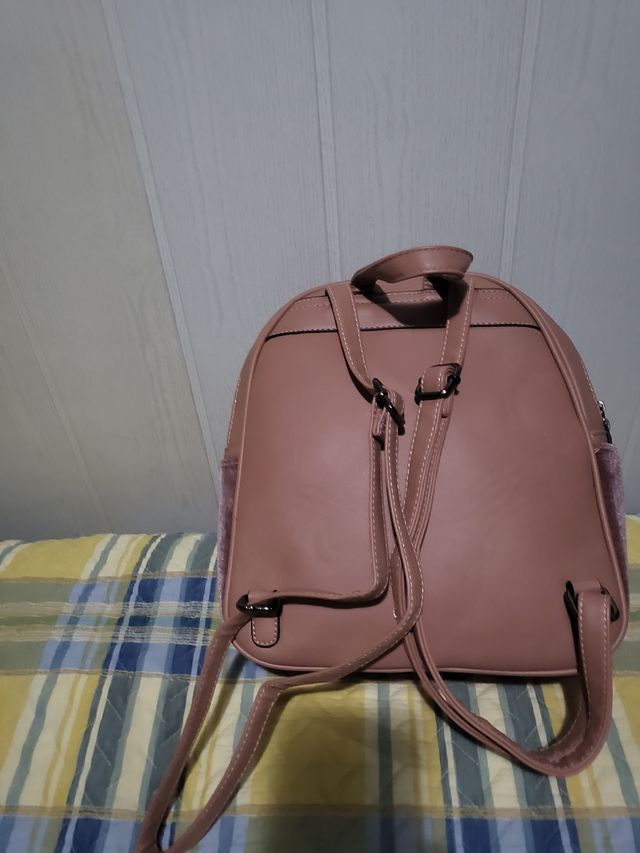 Mochila color rosa salmón