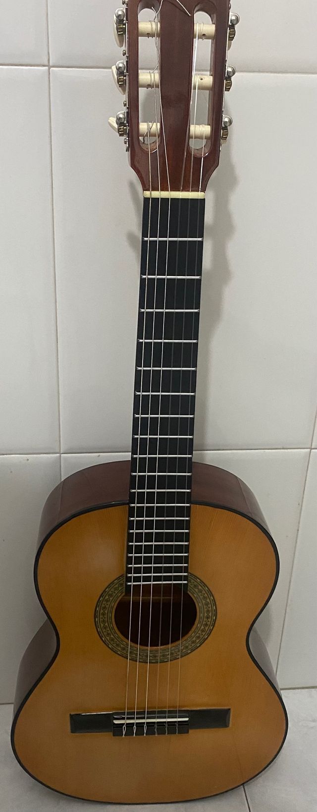 Guitarra cadete