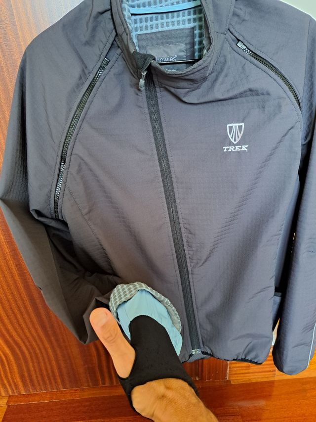 Chaqueta TREK howies de invierno talla M