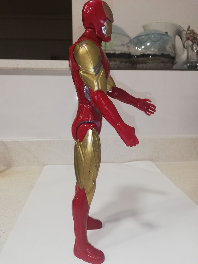 Figura Airomman Marvel 30 cm