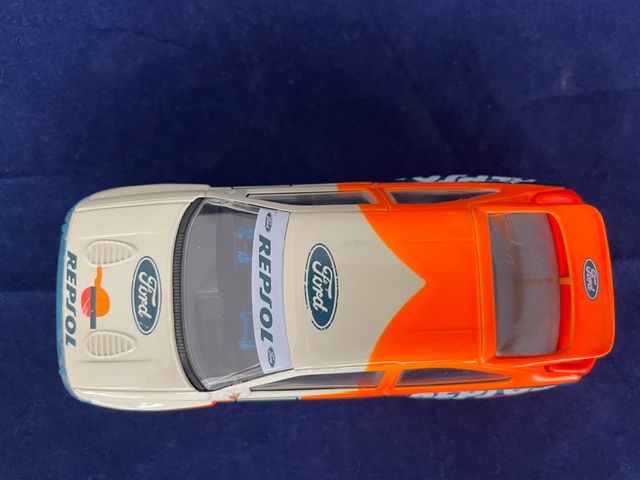 SCALEXTRIC C2028 Ford Escort Repsol Carlos Sainz 5