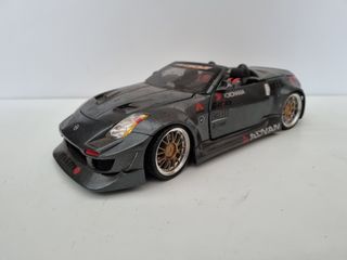 Nissan 350Z Muscle Machines in scala 1/18 per Pablo
