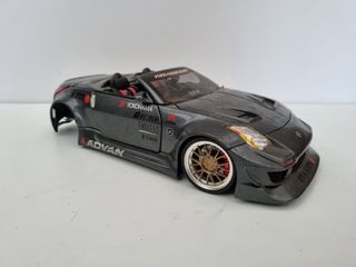 Nissan 350Z Muscle Machines in scala 1/18 per Pablo