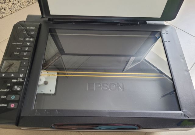 IMPRESORA ESCÁNER EPSON STYLUS SX425W. 