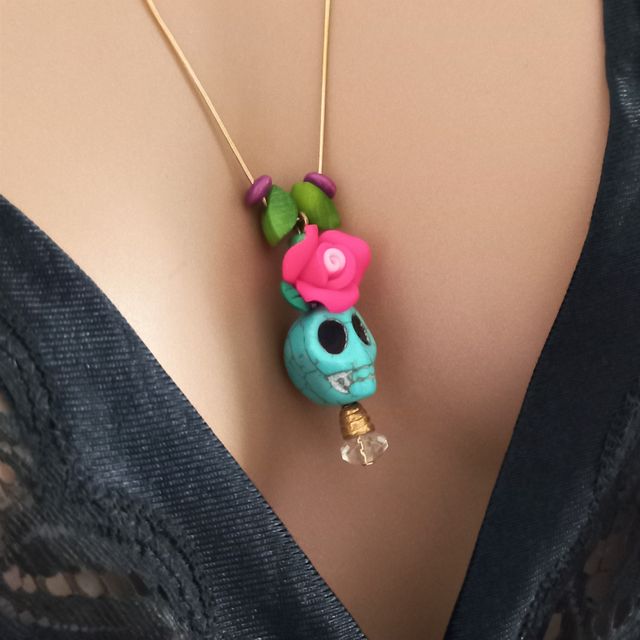 Halloween. Original collar con calavera mexicana.