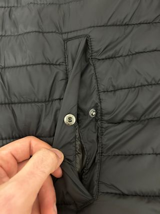 Chaqueta tipo pluma sintetica