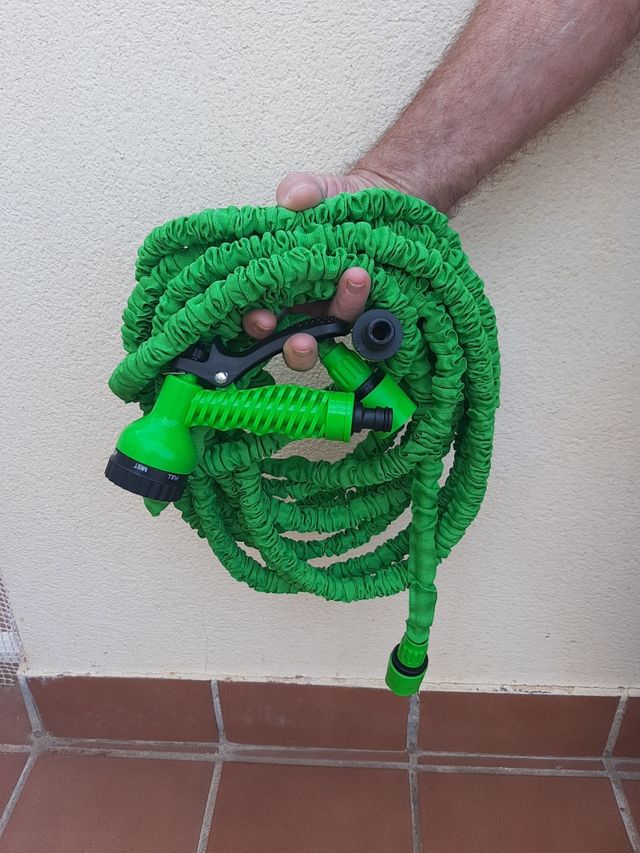 Manguera EXTENSIBLE 45 metros con goteros 
