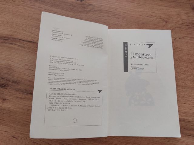 Libro El monstruo y la bibliotecaria 