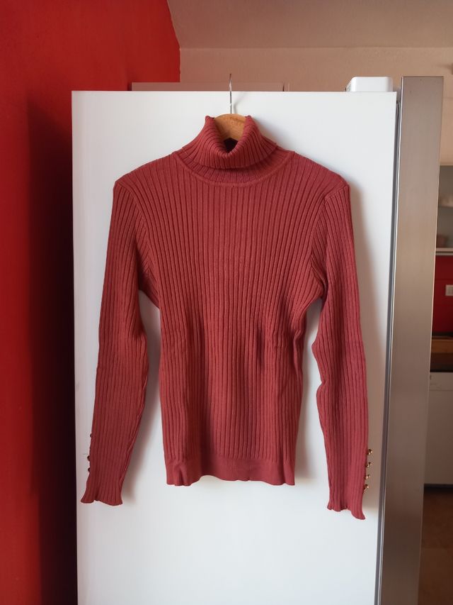 Maglia dolcevita rossa