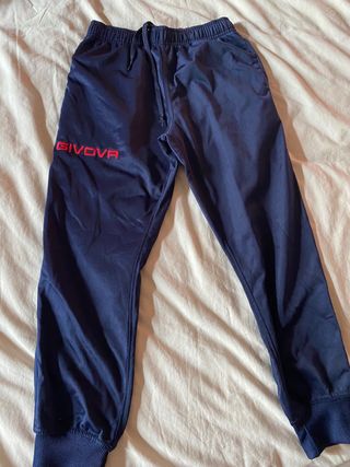 pantalone sportivo