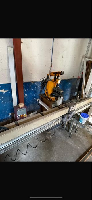 Troqueladora Aluminio