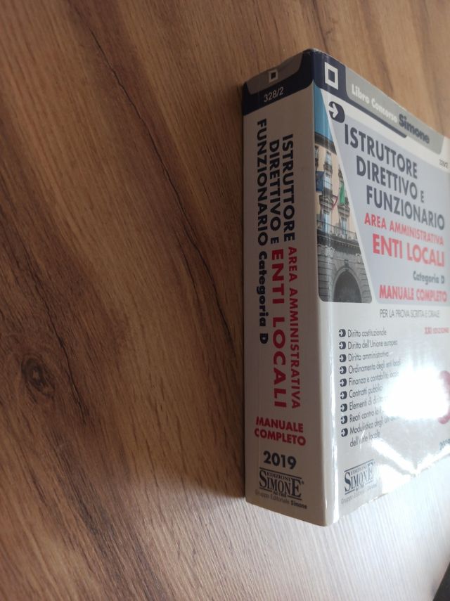 Libro concorso istruttore direttivo