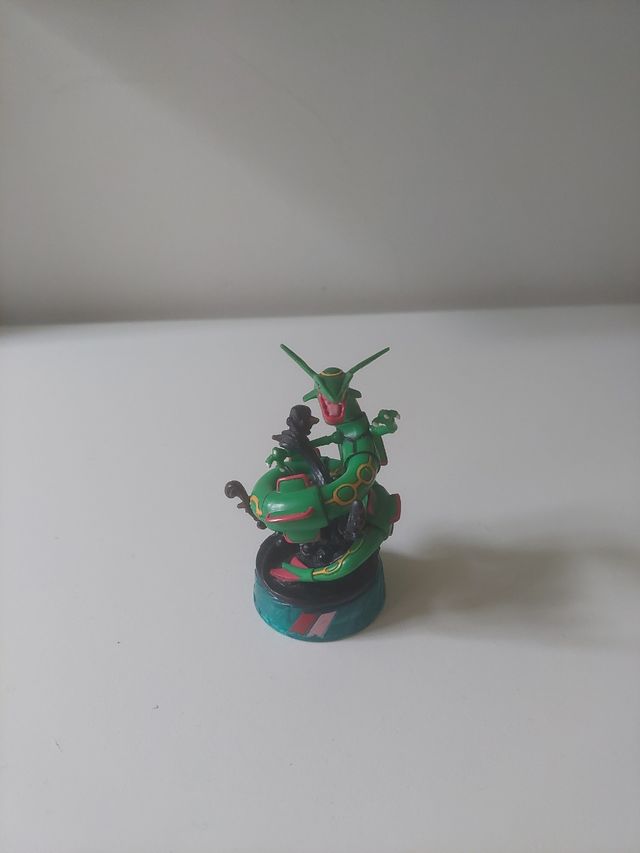 Figura Rayquaza Pokemon Battle Trainer 2005