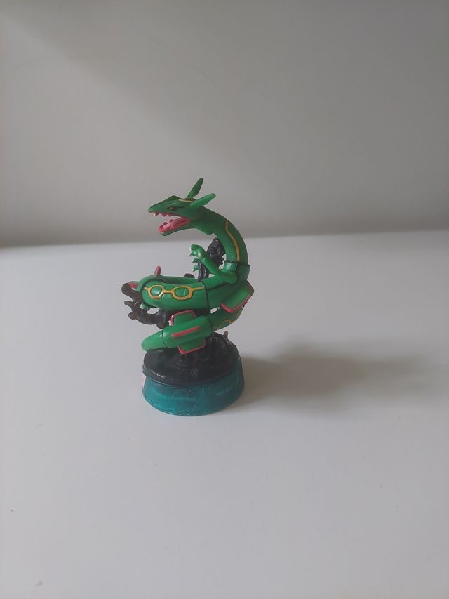 Figura Rayquaza Pokemon Battle Trainer 2005