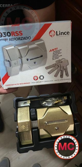 Instalación Cerrojo de Seguridad