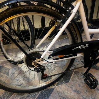 Bicicleta de mujer,canasta de regalo