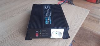 Inversor/adaptador de corriente DC/AC