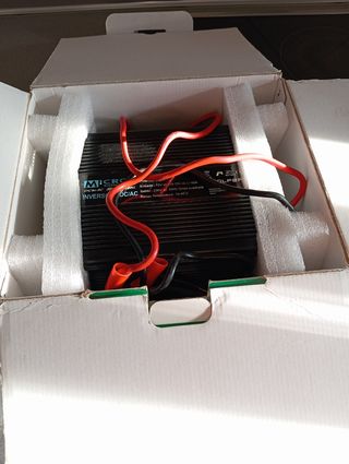 Inversor/adaptador de corriente DC/AC