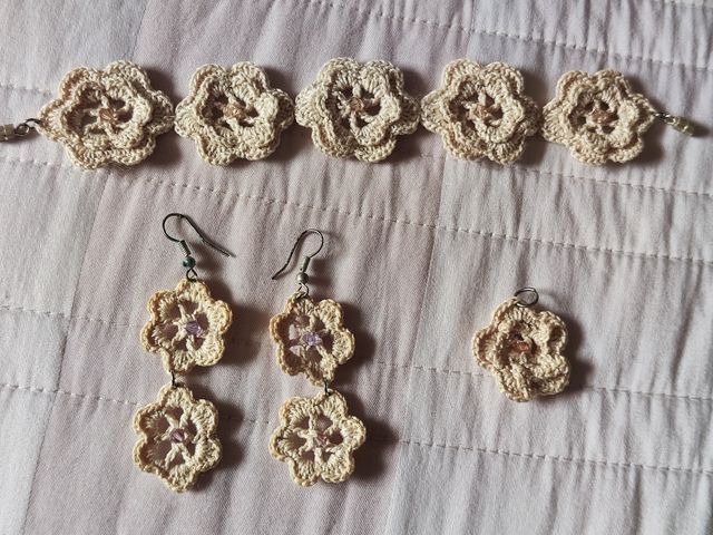 Set di Gioielli ad uncinetto