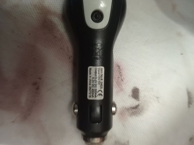 Alimentador para coche