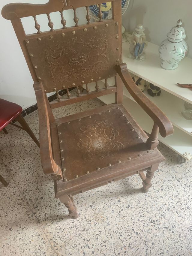 Silla Castellana muy antigua