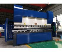 Piegatrice idraulica linea blu 3000 x 125 ton cnc