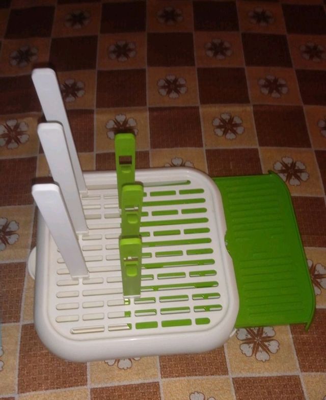 ESCURRE BIBERONES CHICCO