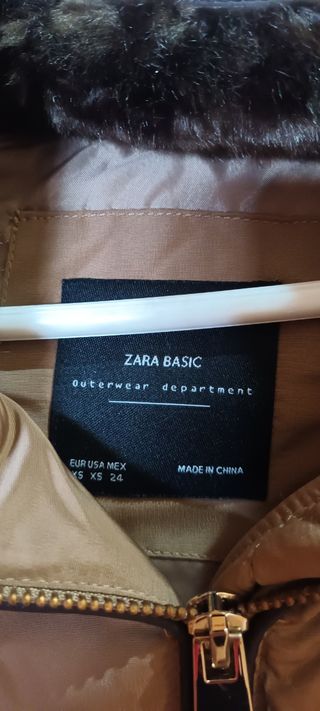 Abrigo plumas Zara