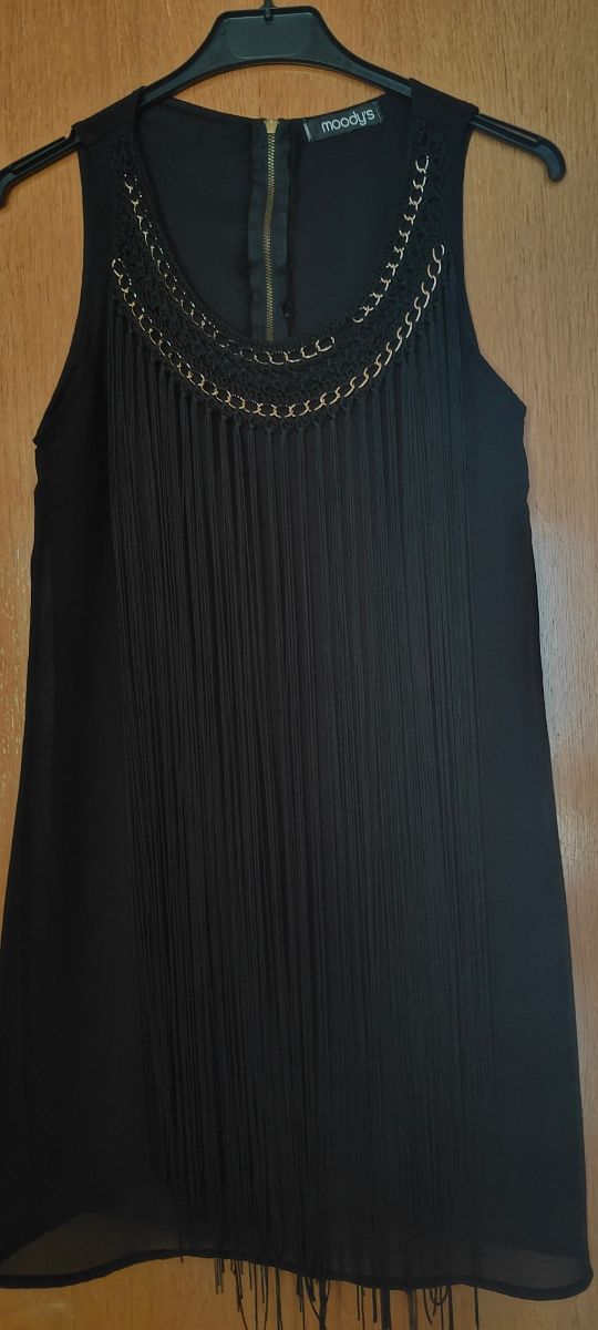 Vestido noche con flecos