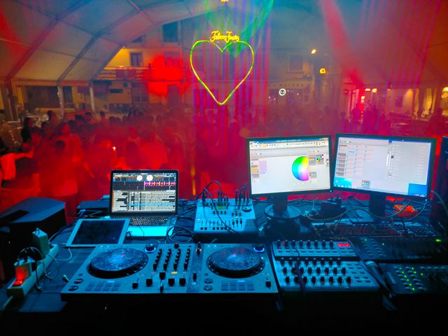 Alquiler equipo sonido e iluminación, discomovil