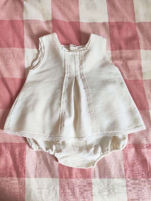Vestido bebé talla 1 mes