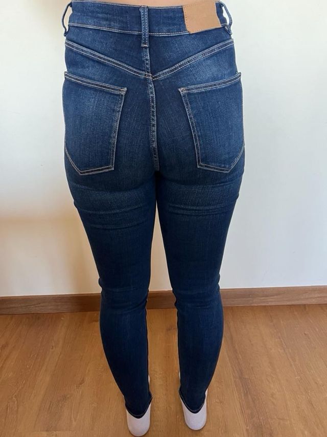 Pantalon vaquero azul oscuro Zara