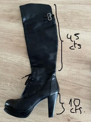 Botas altas de piel