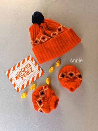 CONJUNTO MARIQUITA PEREZ GORRO Y MANOPLA