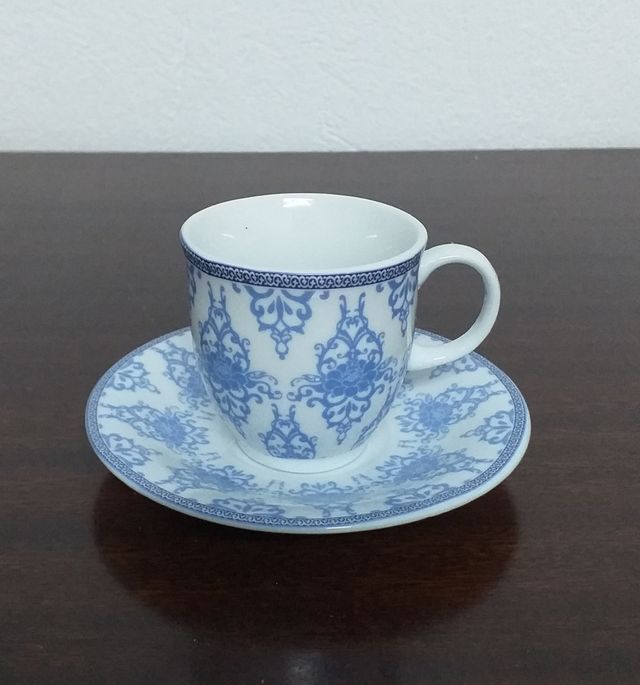 TAZA DE CAFÉ ANTIGUA DE PORCELANA INGLESA