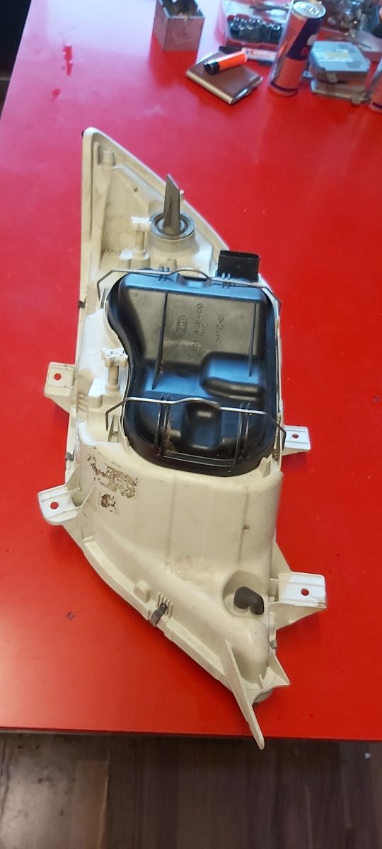 FARO DERECHO MERCEDES SPRINTER