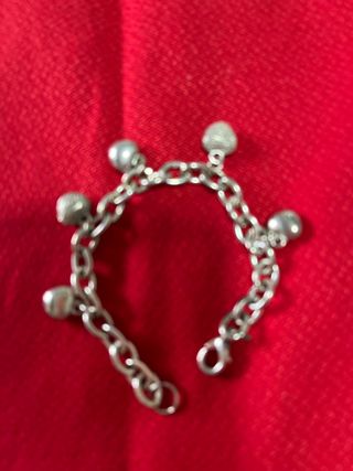 Pulsera de corazones 