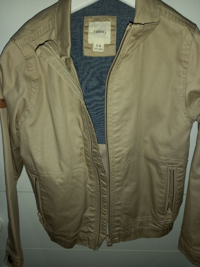 Cazadora sfera niño