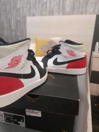 Zapatillas Jordan 1 nuevas