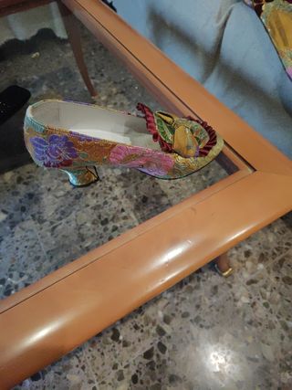 Vestido fallera con manteletas