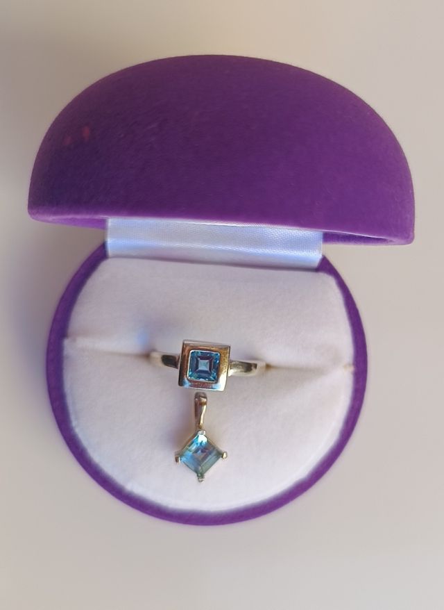 Anillo con Topacio Oro Blanco