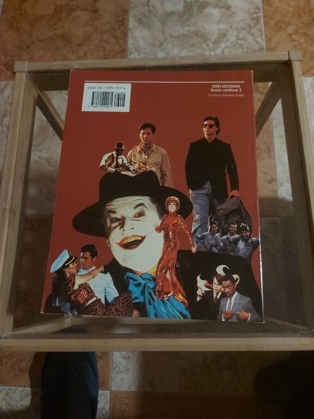 Libro las películas de los 80 muy bonito