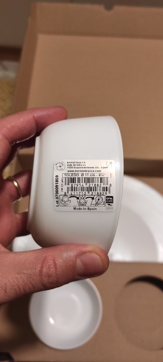 Piatto tondo e due ciotoline Olio Carli