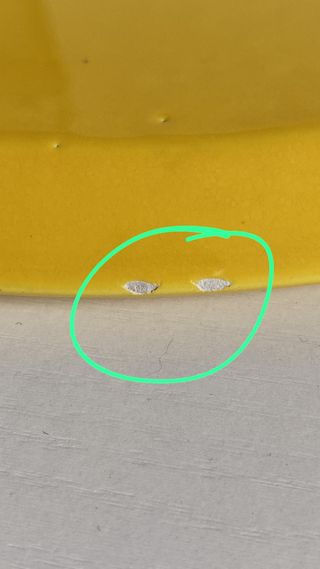 Piatto da portata giallo in ceramica